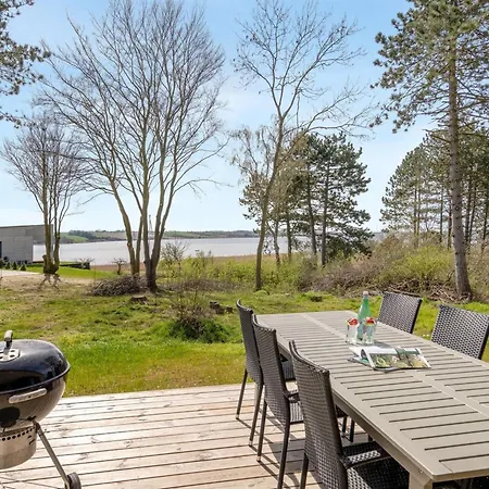 Ferienhaus Haley - 150m From The Sea By Interhome