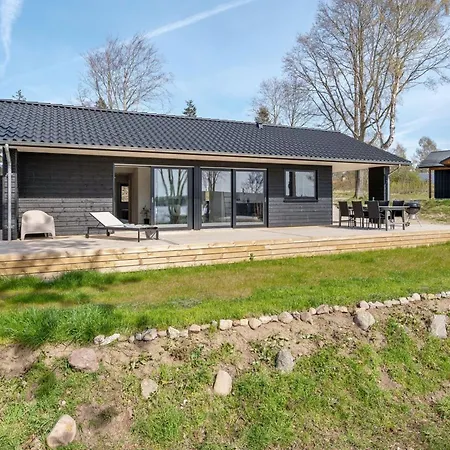 Ferienhaus Haley - 150m From The Sea By Interhome *