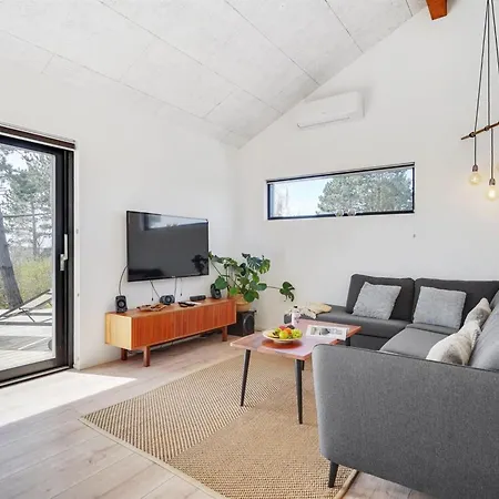 Ferienhaus Haley - 150m From The Sea By Interhome *